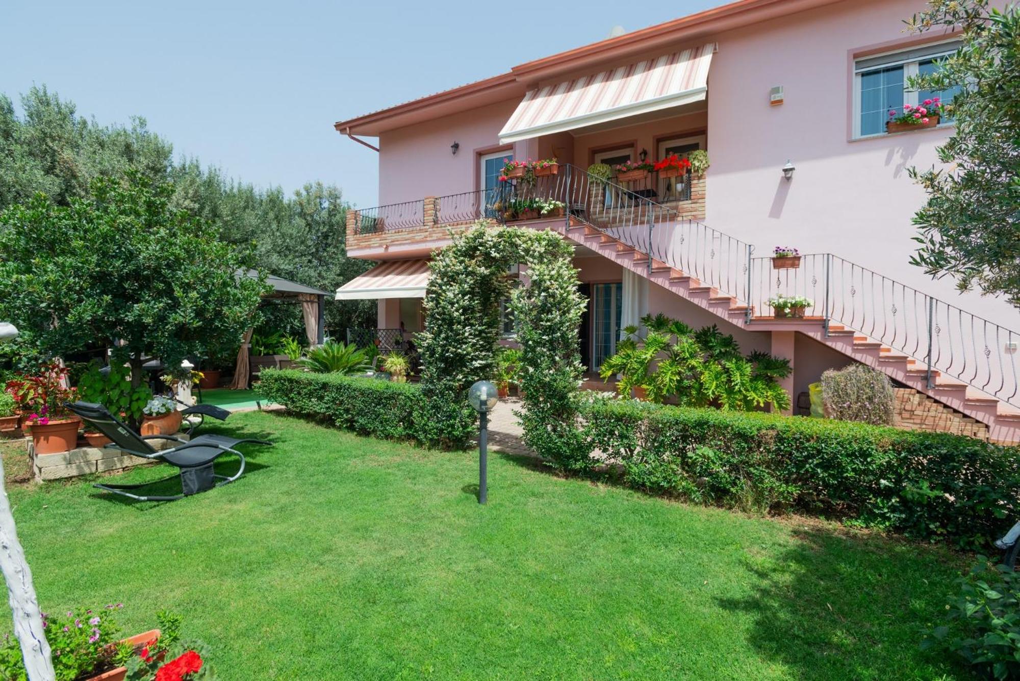 B&B L'Asfodelo Villa San Pietro Exterior photo