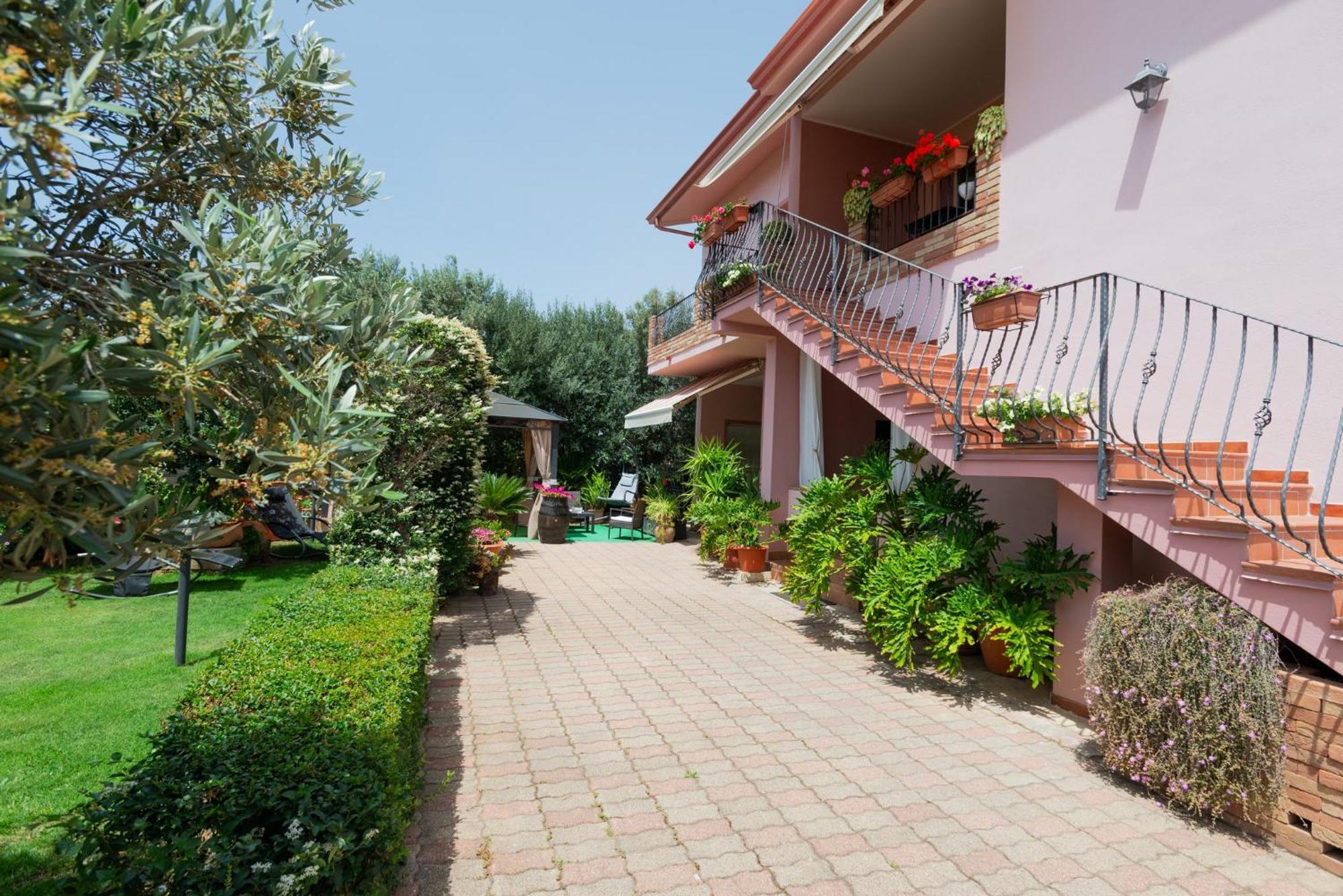 B&B L'Asfodelo Villa San Pietro Exterior photo